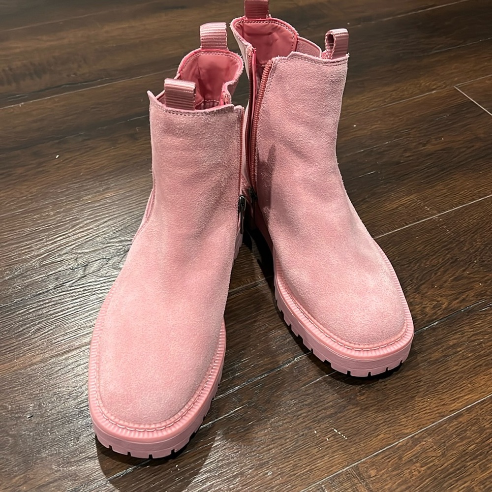 NWOT Sam Edelman Laguna Chelsea suede Combat Boot Pink